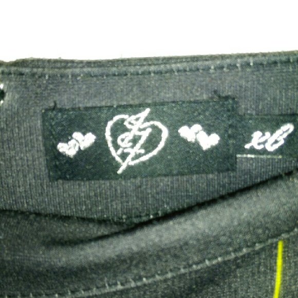 Sold*"Aztec design pencil skirt - Picture 2 of 3