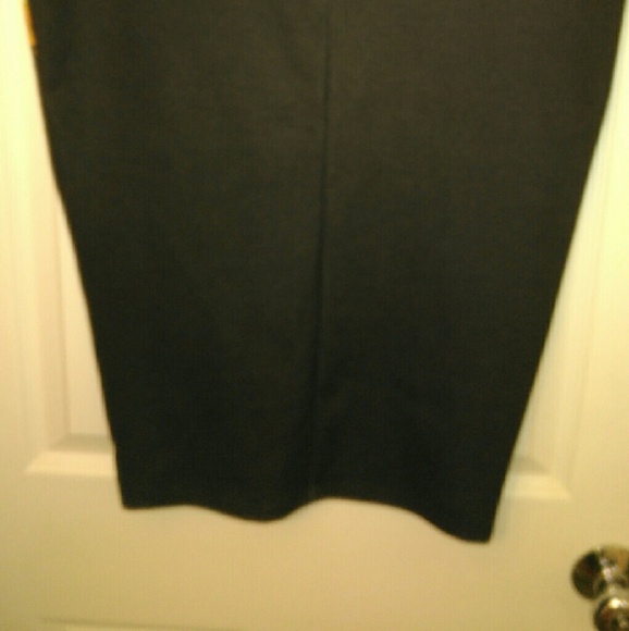 Sold*"Aztec design pencil skirt - Picture 3 of 3