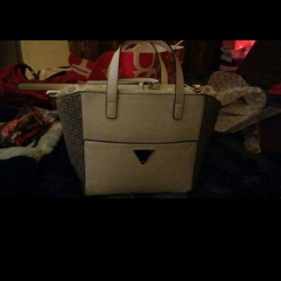 Guess purse
