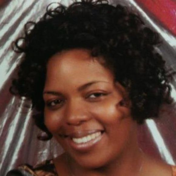 Meet your Posher, Pamela - Picture 1 of 1