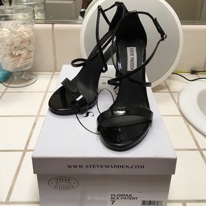 Steve Madden Patent heels