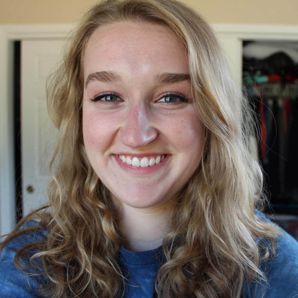 Meet your Posher, Alexis