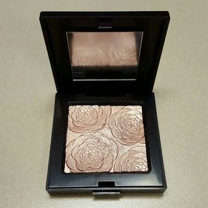 Laura Mercier Highlighter