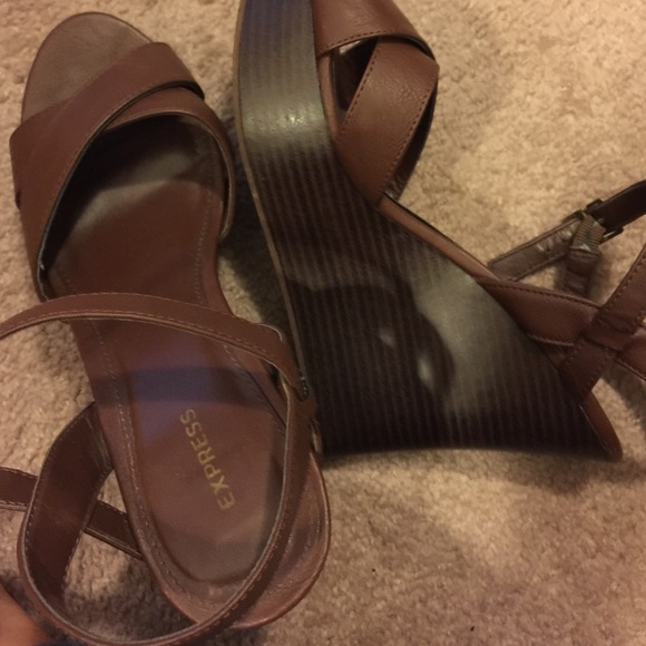 Express Wedges - Picture 3 of 4