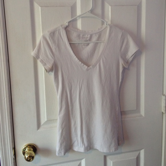 Plain white t-shirt