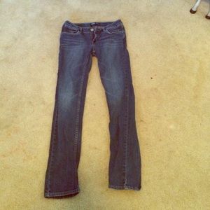 Levi's jeans. Not American eagle.