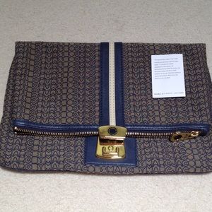 Marc by Marc Jacobs oversized Airliner Clutch