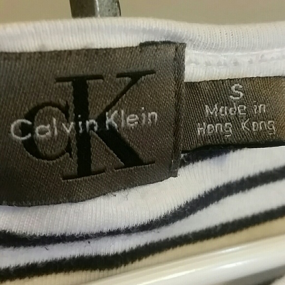 Calvin Klein - Picture 2 of 4