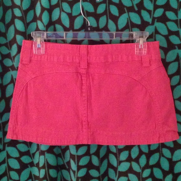 Pink mini skirt - Picture 2 of 2