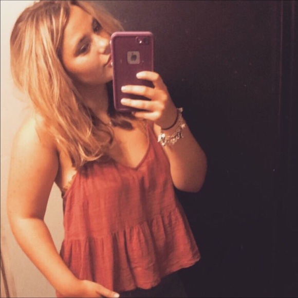 Meet your Posher, Lexee - Picture 2 of 3