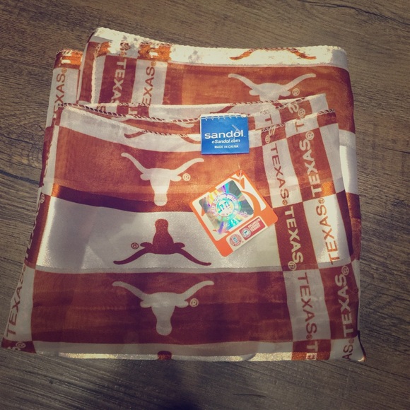 NWT Satin University of Texas Scarf