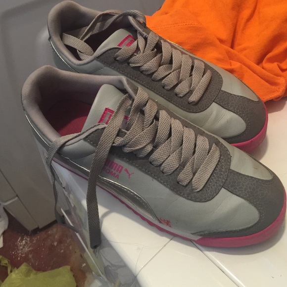 Pumas - Picture 2 of 4