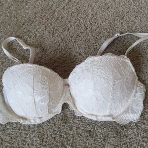 VS white lace bra