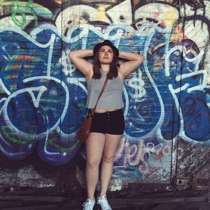 Meet your Posher, Mikayla