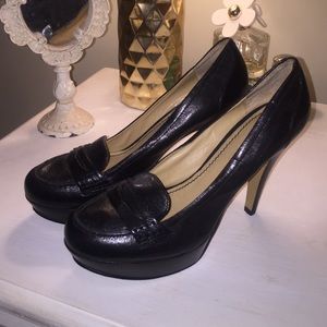 Nine West loafer pumps. Great condition.