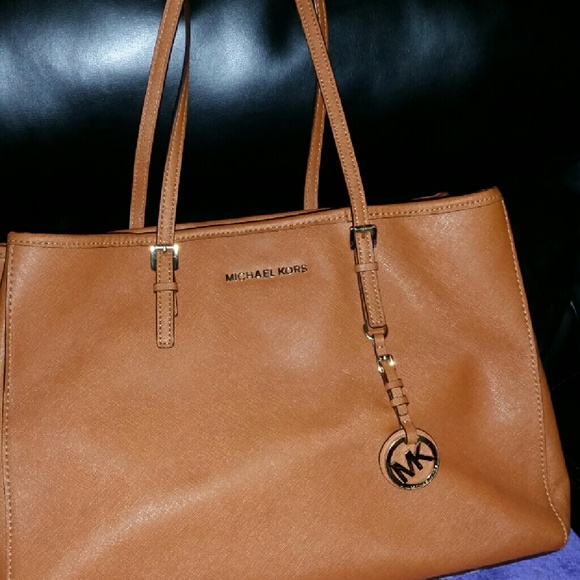 Michael Kors saffiano leather jet set tote
