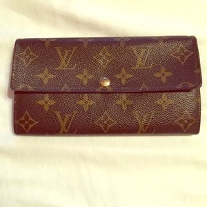 Louis Vuitton Sarah Wallet
