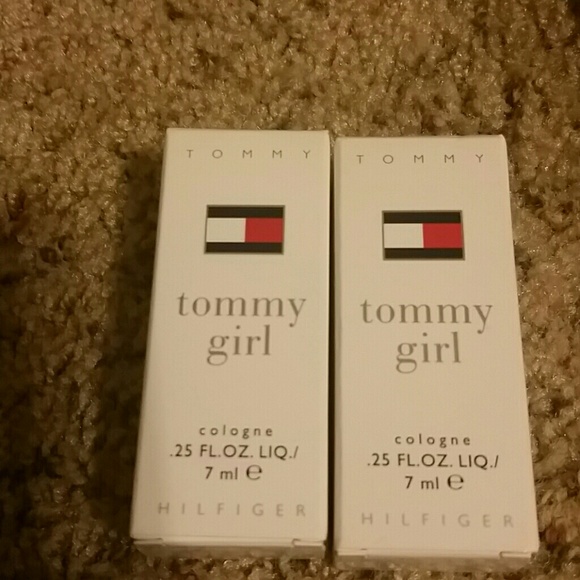 x1Tommy girl travel size!!