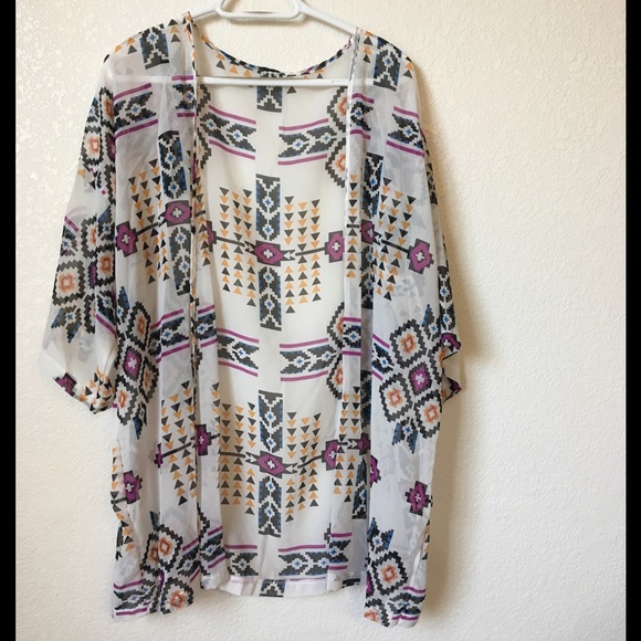 Loose Chiffon Kimono - Picture 2 of 4