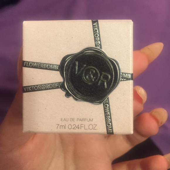 BRAND NEW IN BOX FLOWERBOMB MINI 7ml
