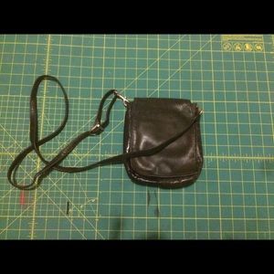 Cute black Wilsons Leather cross body bag