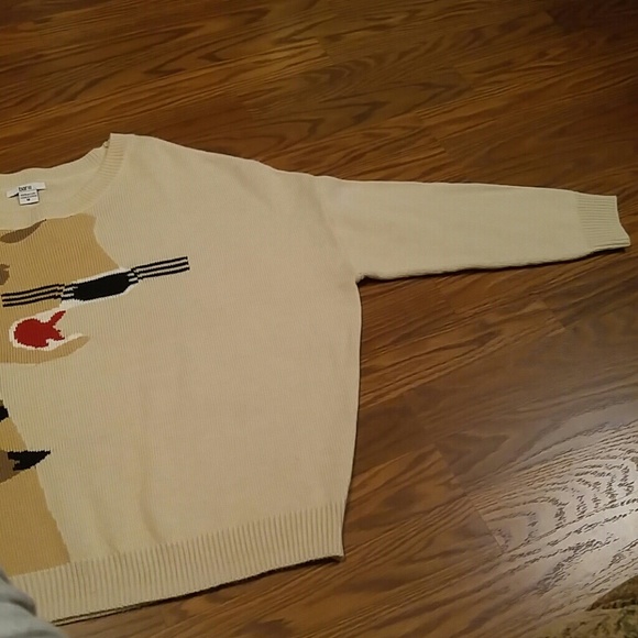 Final Sale ***Cute Bar lll Sweater*** EUC - Picture 3 of 4