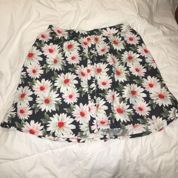 Hollister skirt ❤️ - Picture 1 of 3