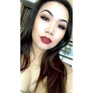 Meet your Posher, Elaine