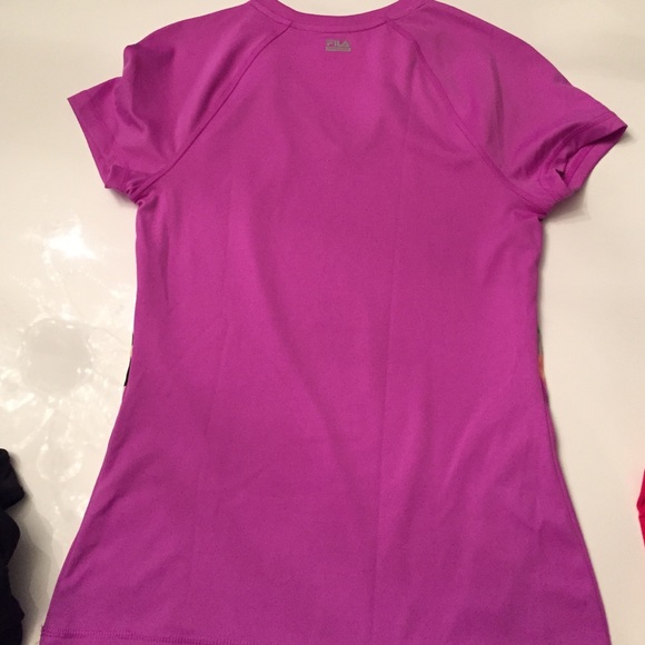 Exercise tee - Picture 2 of 4