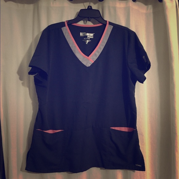 Steel GA scrub top
