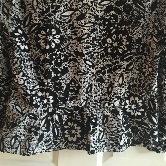 Nine and Company cotton jacket with pockets - Picture 2 of 2