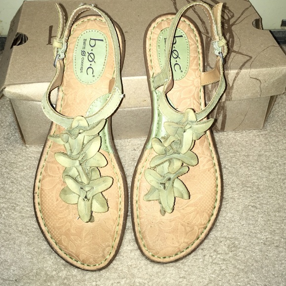 Sandals - Picture 2 of 3