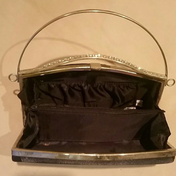 Purse/Clutch - Picture 2 of 4