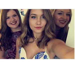 Meet your Posher, Savannah