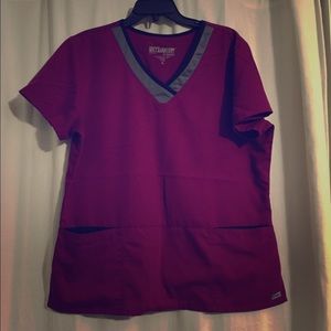 Radiance GA scrub top