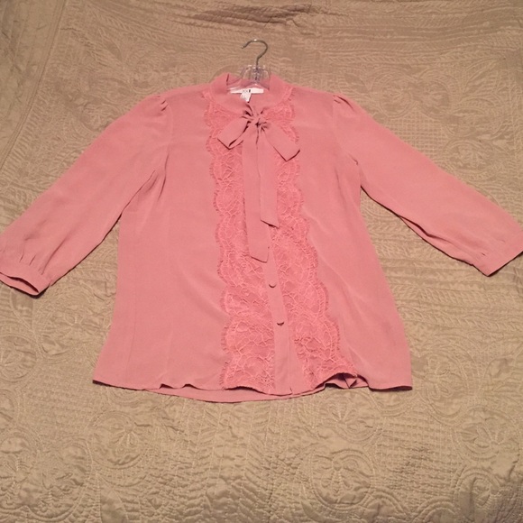 Long sleeve cute top