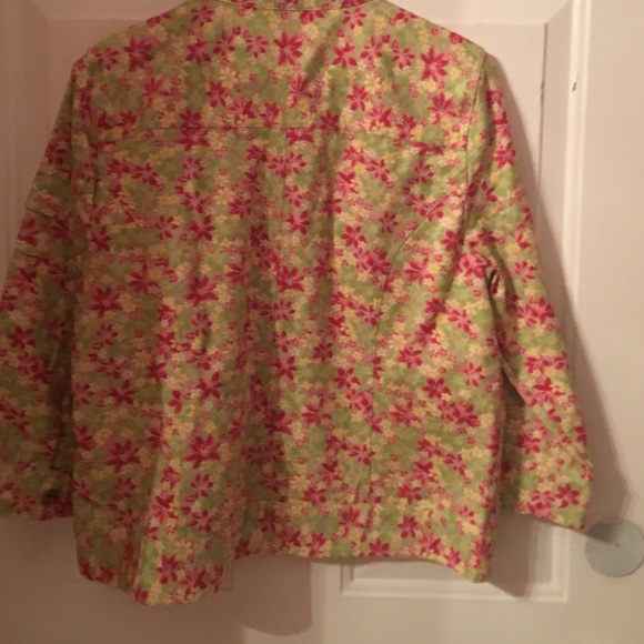 Flowered jean jacket - Picture 2 of 2