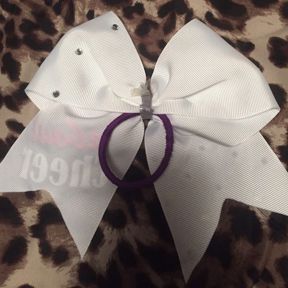 Cheerbow 🎀 - Picture 2 of 2