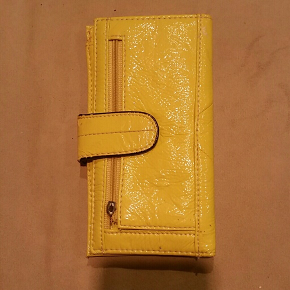 NEW GUESS Wallet - Picture 2 of 4