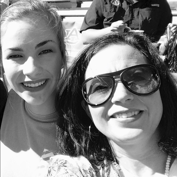 Meet your Posher, Kathleen - Picture 2 of 4