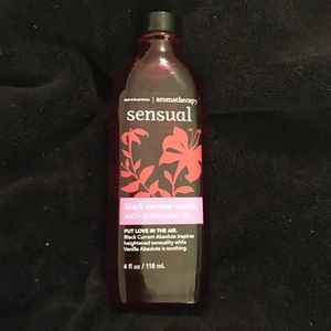 Black current massage oil