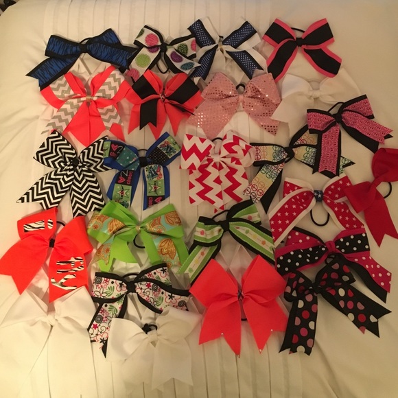 24 bows in great condition