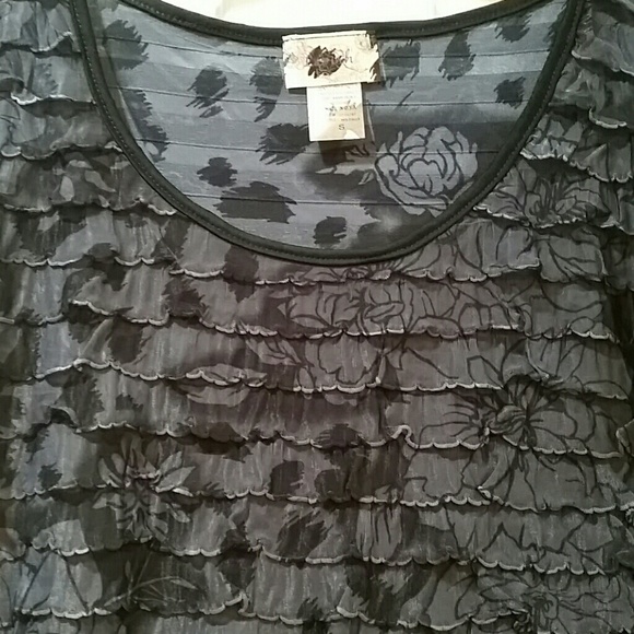 Lavish Ruffle Top - Picture 2 of 4