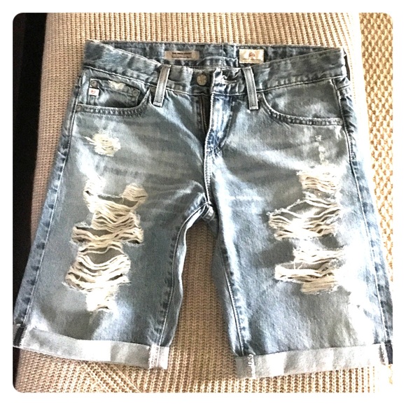 Great distressed shorts