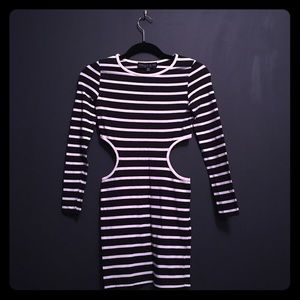 Topshop Long Sleeve Waist Cutout Dress in XS