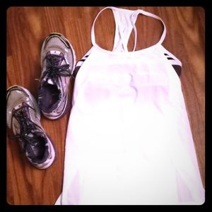 Lululemon tank size 2