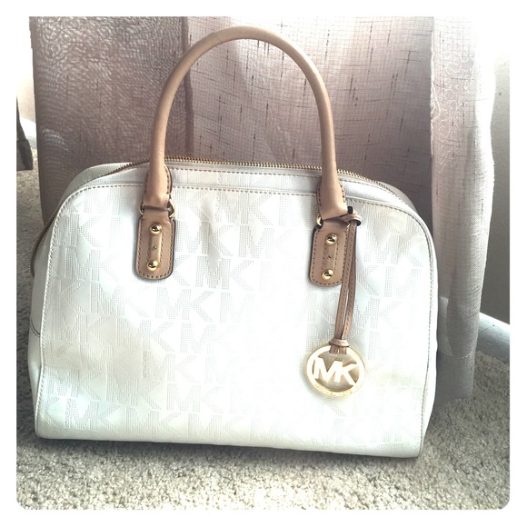 Authentic Michael Kors White purse - Picture 1 of 3