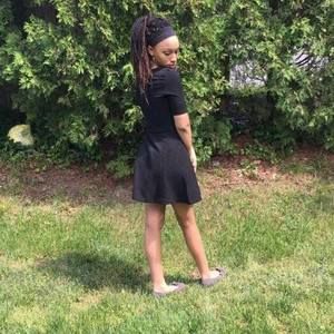 Meet your Posher, Raynell