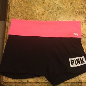 Brand new never work PINK yoga shortie