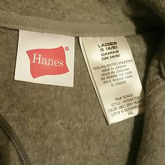HANES - Picture 2 of 4